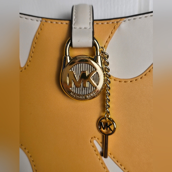 Michael Kors Lyra Golden Rod Small Pochette. NWT - Picture 3 of 10